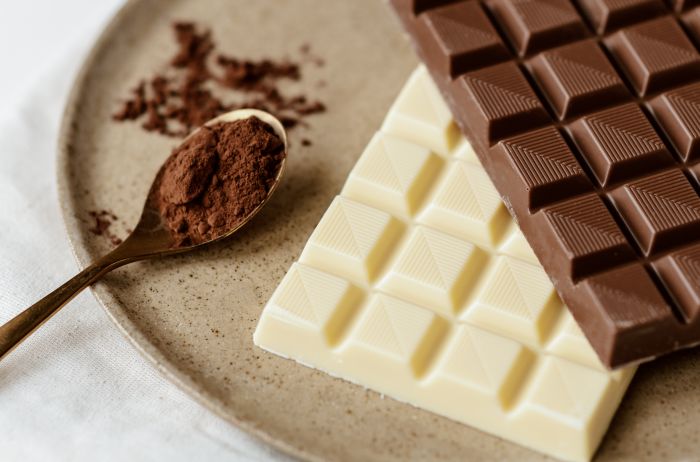 Onderzoek wijst uit dat chocolade helpt het effect van een jetlag tegen te gaan