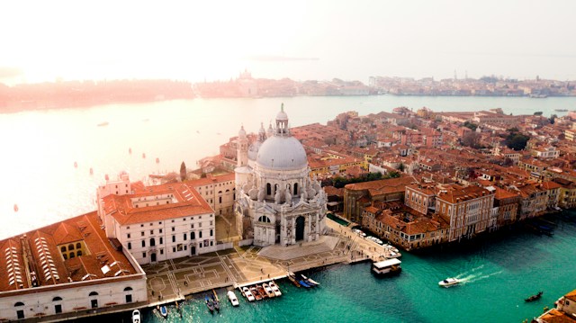 Venetië voert entreeticket van 5 euro in om massatoerisme tegen te gaan